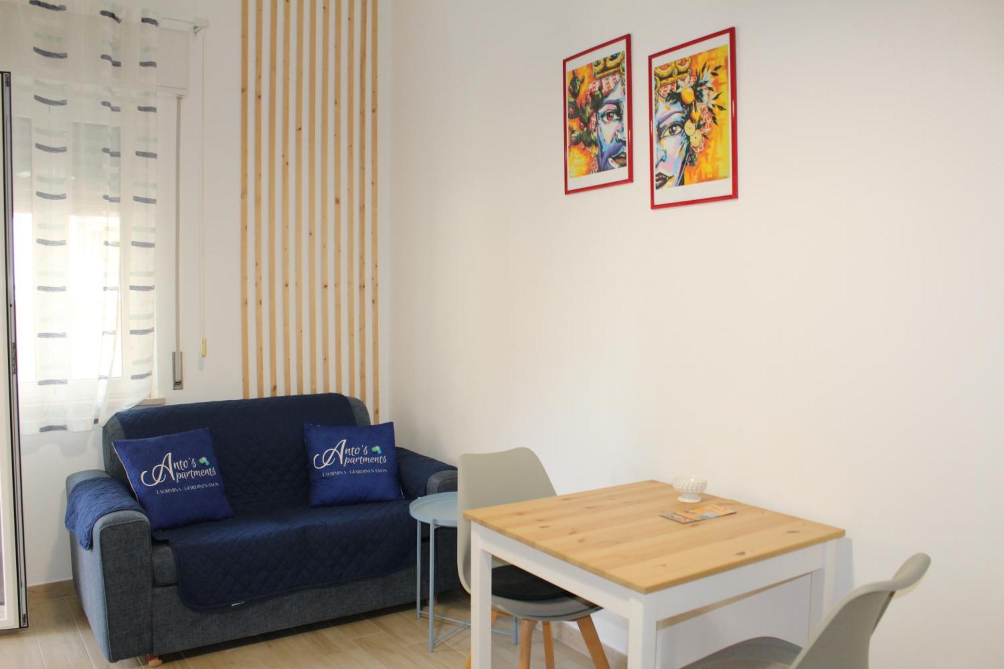 Anto'S Apartment - Giardini Naxos Exterior photo
