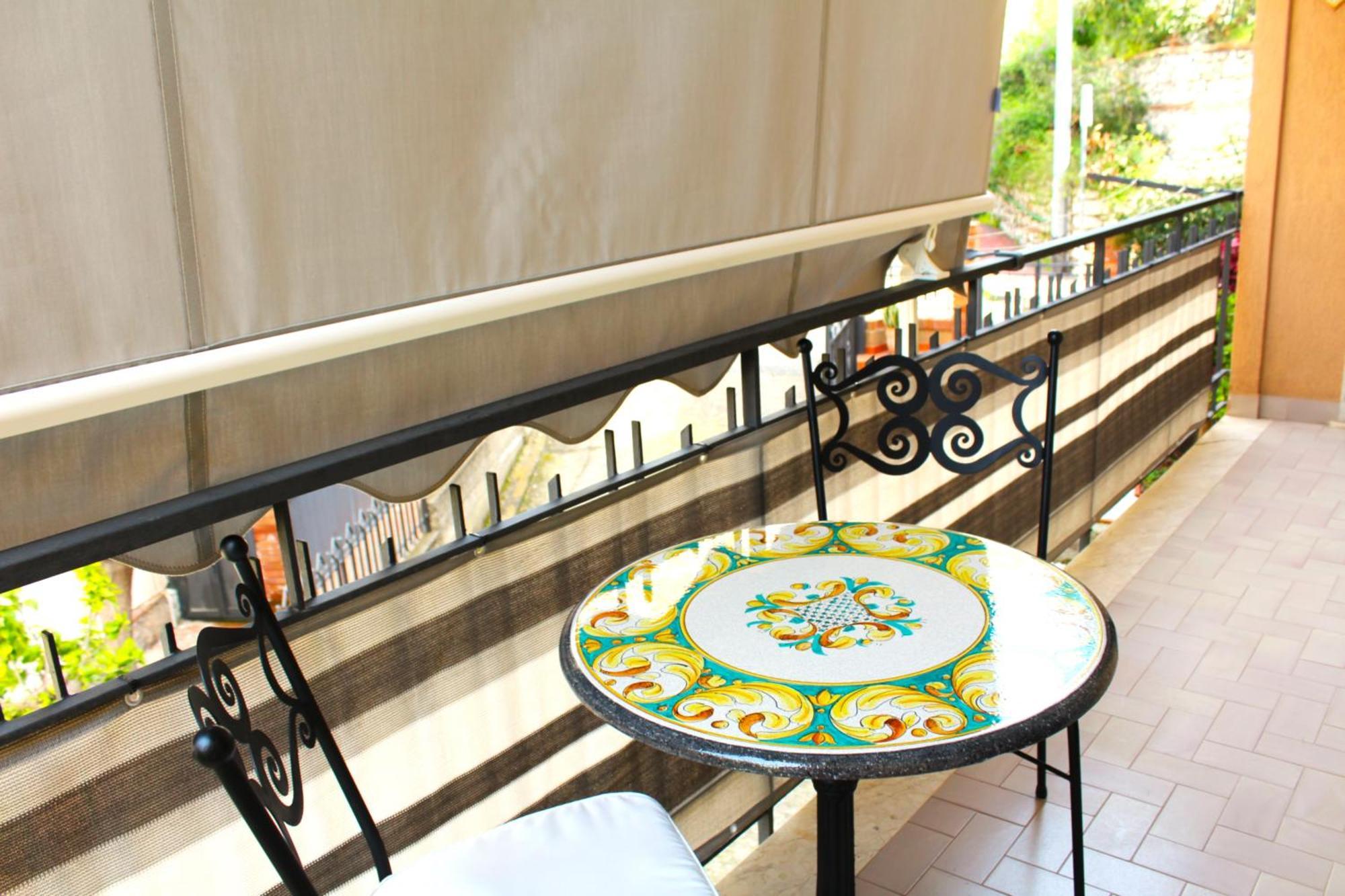 Anto'S Apartment - Giardini Naxos Exterior photo